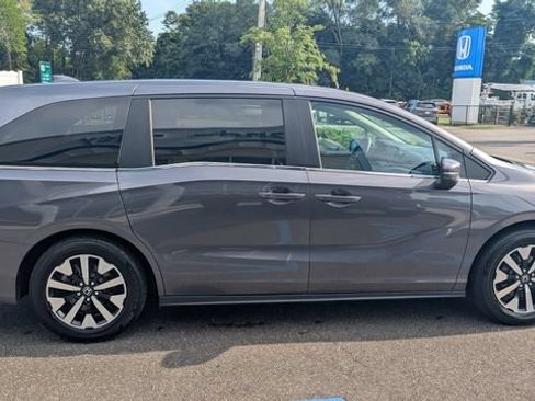 Certified 2026 Honda Odyssey EX-L image 10