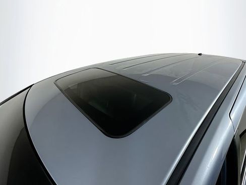 Used 2012 Honda Odyssey EX-L image 22