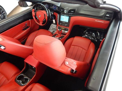 Used 2011 Maserati GranTurismo Convertible RWD image 5
