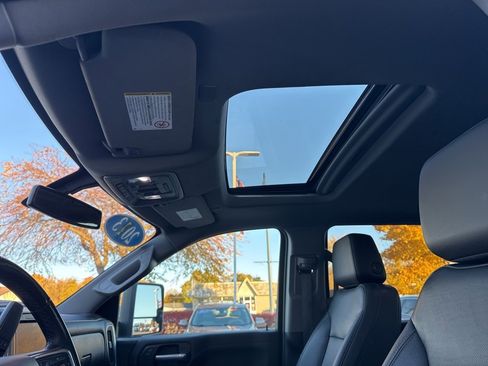 Used 2023 Chevrolet Silverado 3500 LTZ image 18