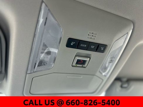 Used 2025 Toyota RAV4 XLE image 20