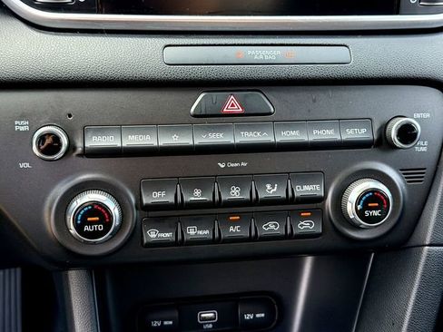 Used 2021 Kia Sportage LX w/ LX Fwd Popular Package image 19