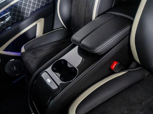 Used 2022 Bentley Bentayga Speed image 39