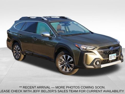 Used 2025 Subaru Outback Touring w/ Popular Package #2 AWD/4WD image 1