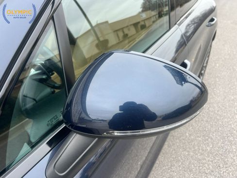 Used 2017 Porsche Macan S w/ Premium Package Plus image 17