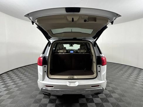 Used 2018 GMC Acadia Denali w/ Technology Package AWD/4WD image 27