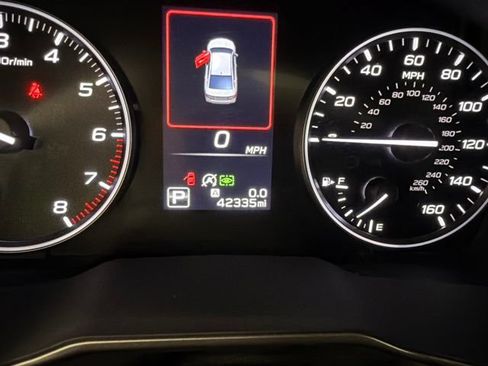 Used 2024 Subaru Legacy Limited AWD/4WD image 32