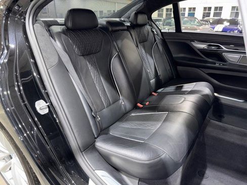 Used 2016 BMW 750i Executive Pkg 2 $101K MSRP image 61