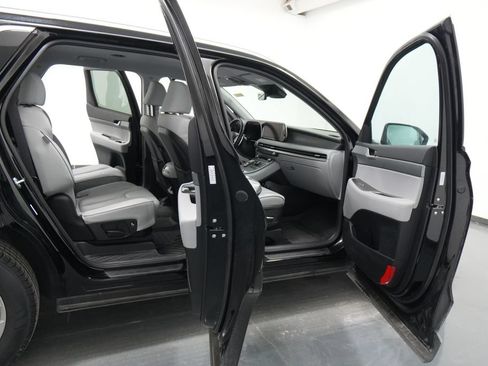 Used 2024 Hyundai Palisade SEL FWD image 30