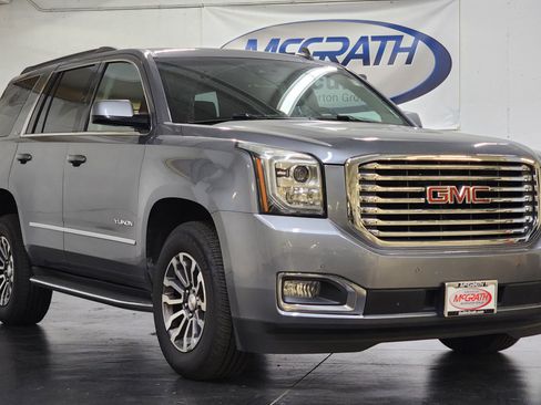 Used 2018 GMC Yukon SLT w/ Premium Edition AWD/4WD image 2