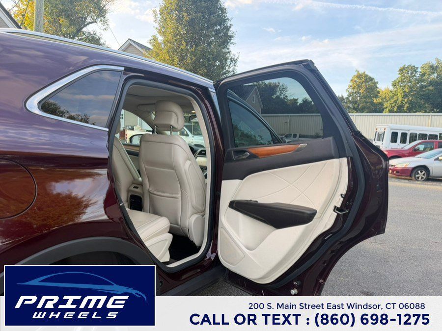 Used 2016 Lincoln MKC Reserve w/ Technology Package AWD/4WD image 14