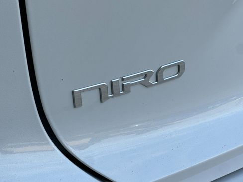 New 2026 Kia Niro Wind FWD image 26