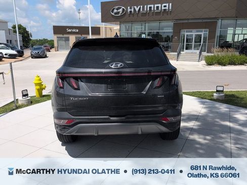 Certified 2022 Hyundai Tucson Limited w/ Cargo Package AWD/4WD image 12