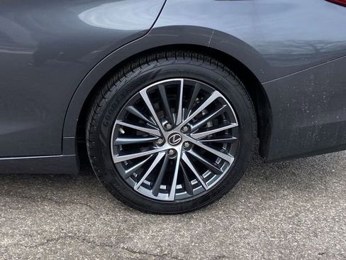 Certified 2023 Lexus ES 350 w/ Premium Package image 11