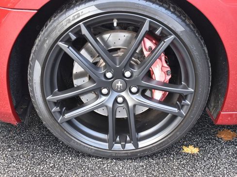 Used 2016 Maserati GranTurismo Sport image 48