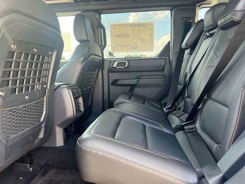 New 2025 Ford Bronco Badlands image 5