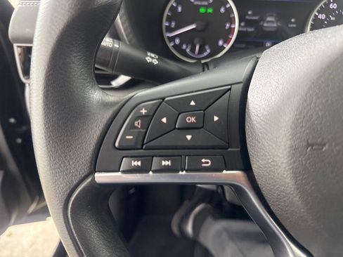 Used 2025 Nissan Sentra SV FWD image 29