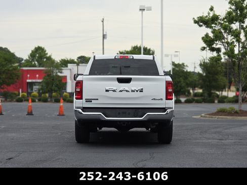 Used 2025 RAM 1500 Big Horn AWD/4WD image 5