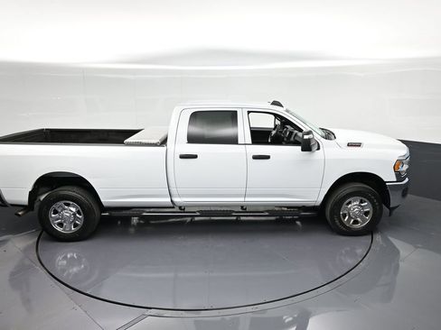 Used 2024 RAM 2500 Tradesman w/ Chrome Appearance Group AWD/4WD image 24