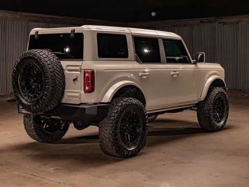 Used 2025 Ford Bronco Outer Banks image 10