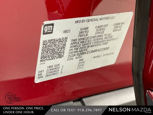 Used 2021 GMC Yukon SLT w/ SLT Premium Package image 60