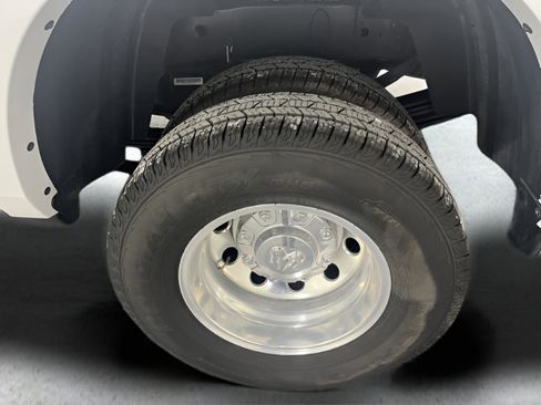 Used 2025 RAM 3500 Longhorn image 32
