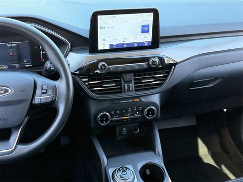 Used 2025 Ford Escape Active image 17