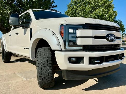 Used 2018 Ford F350 King Ranch w/ King Ranch Ultimate Package AWD/4WD image 3