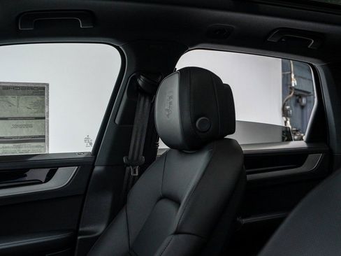New 2026 Porsche Cayenne image 25