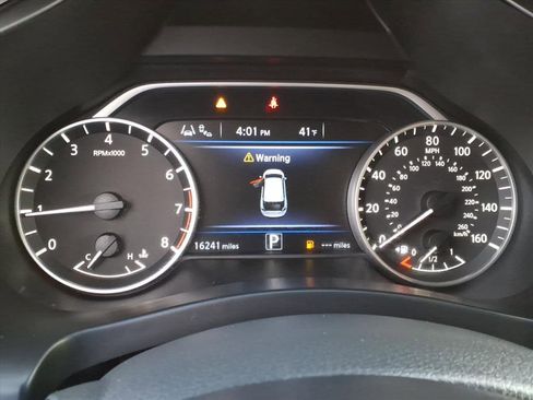 Certified 2024 Nissan Murano SV image 26