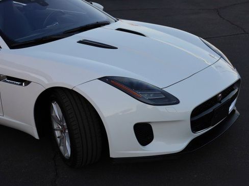 Used 2020 Jaguar F-TYPE Convertible image 10