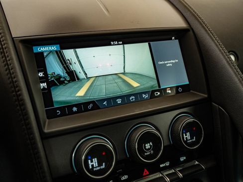 Used 2020 Jaguar F-TYPE Coupe image 34