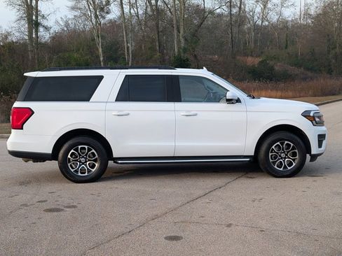 Used 2023 Ford Expedition Max XLT image 6