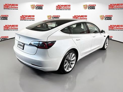 Used 2020 Tesla Model 3 Standard Range RWD image 16