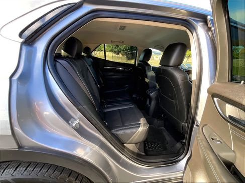 Used 2021 Buick Envision Essence w/ Technology Package I image 28