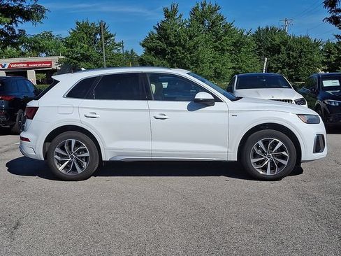 Used 2023 Audi Q5 2.0T Premium w/ Convenience Package AWD/4WD image 9