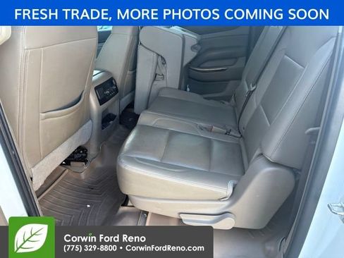 Used 2019 GMC Yukon XL SLT w/ Open Road Package AWD/4WD image 10