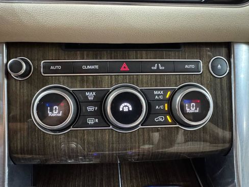 Used 2016 Land Rover Range Rover Sport HSE AWD/4WD image 28