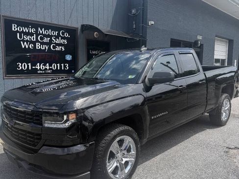 Used 2018 Chevrolet Silverado 1500 Custom w/ Custom Value Package RWD image 1