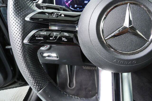 Used 2023 Mercedes-Benz C 300 Sedan image 10