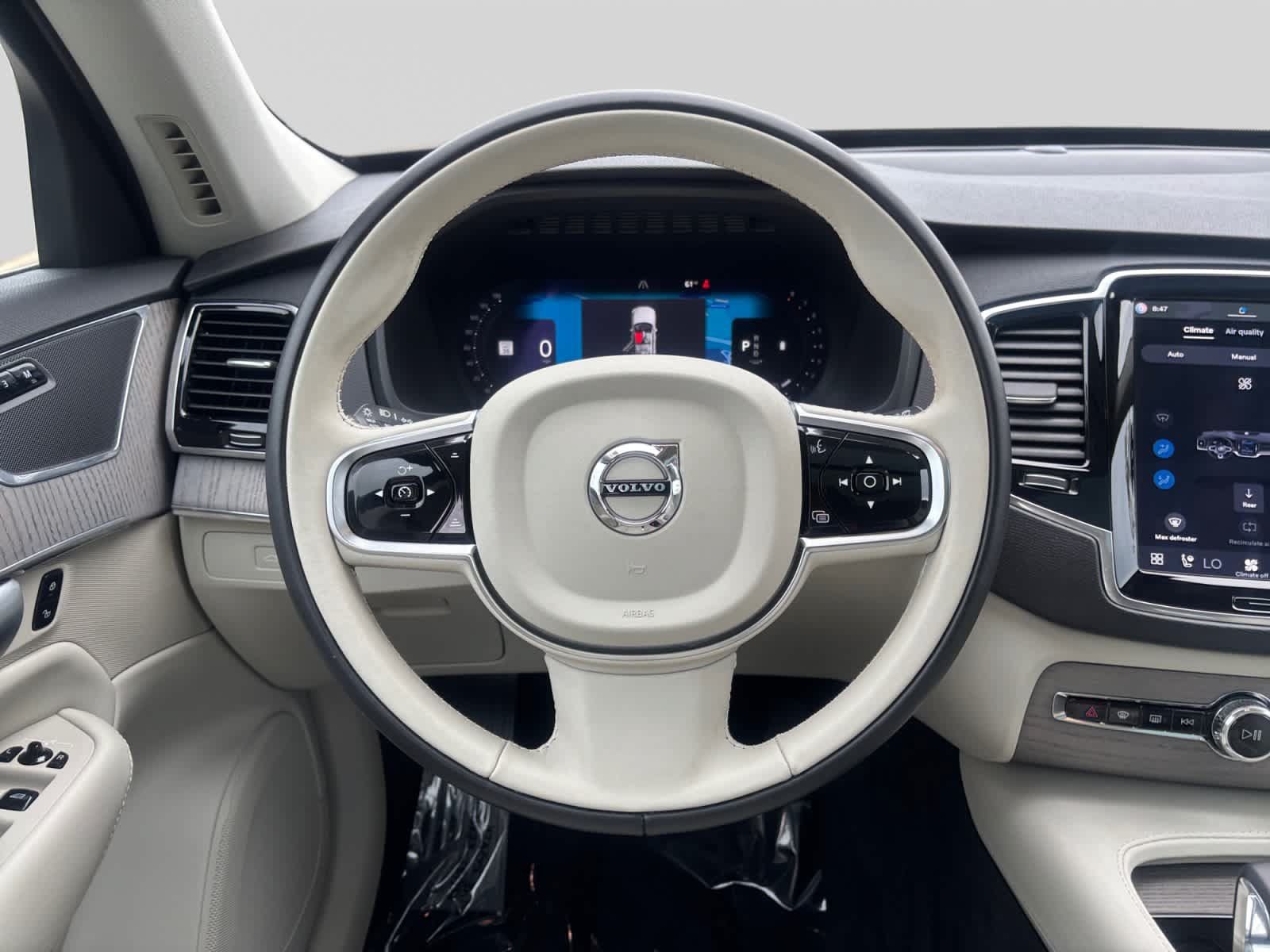 Used 2024 Volvo XC90 B6 Plus AWD/4WD image 11