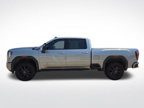 Used 2024 GMC Sierra 2500 AT4 w/ AT4 Premium Plus Package AWD/4WD image 6
