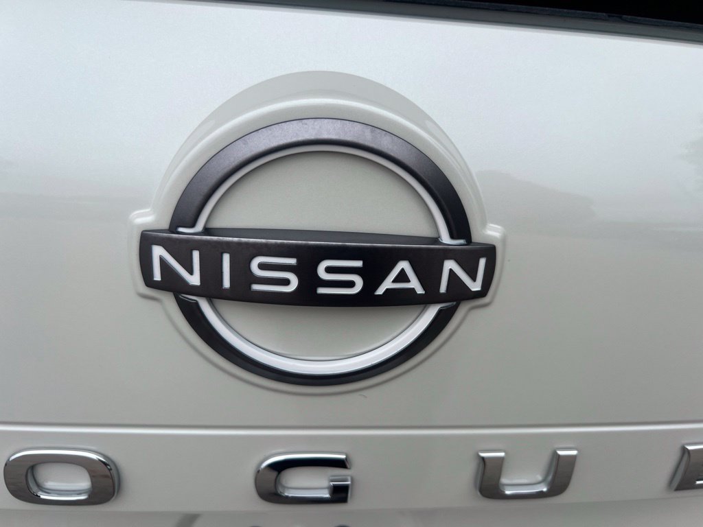 Certified 2023 Nissan Rogue SV w/ SV Premium B Package AWD/4WD image 35