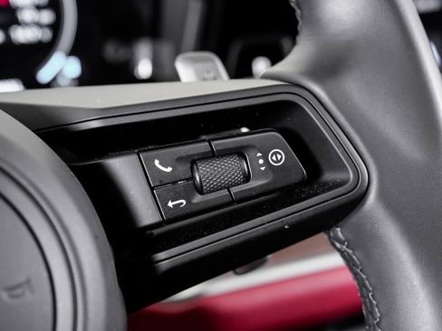 Used 2024 Porsche Cayenne image 15