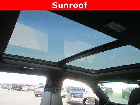 Used 2023 Chevrolet Suburban Z71 w/ Luxury Package image 14