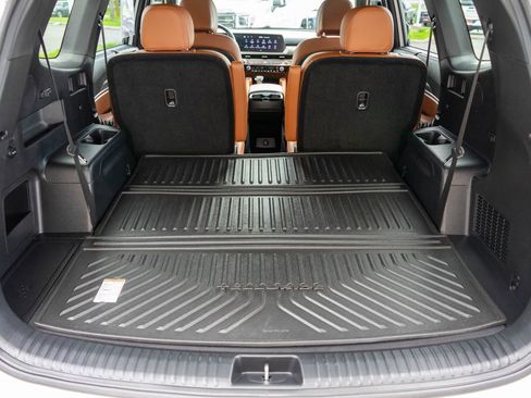Used 2025 Kia Telluride EX X-Line AWD/4WD image 34