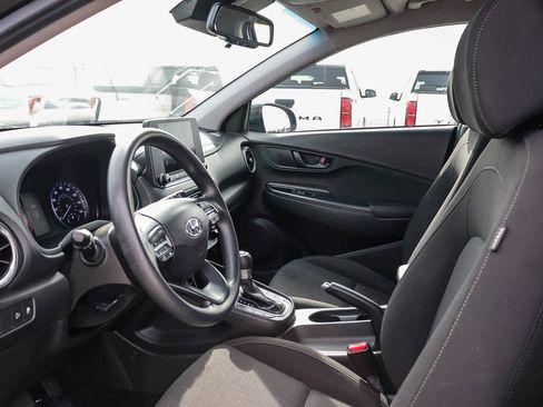 Used 2022 Hyundai Kona SEL image 17