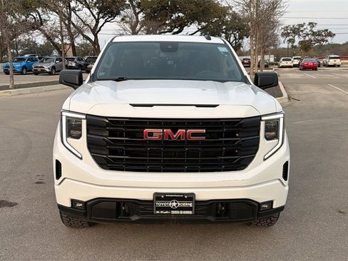 Used 2022 GMC Sierra 1500 Elevation image 12
