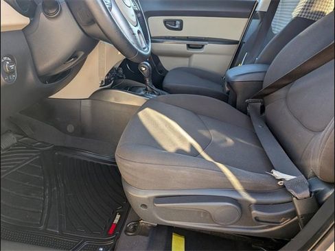 Used 2011 Kia Soul ! image 9