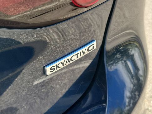 Used 2024 MAZDA MAZDA3 s FWD image 7